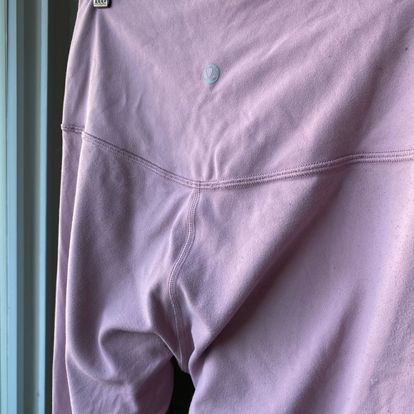 Lightly worn Lululemon Align leggings 25”. Size 4. Light Pink. - Picture 3 of 3